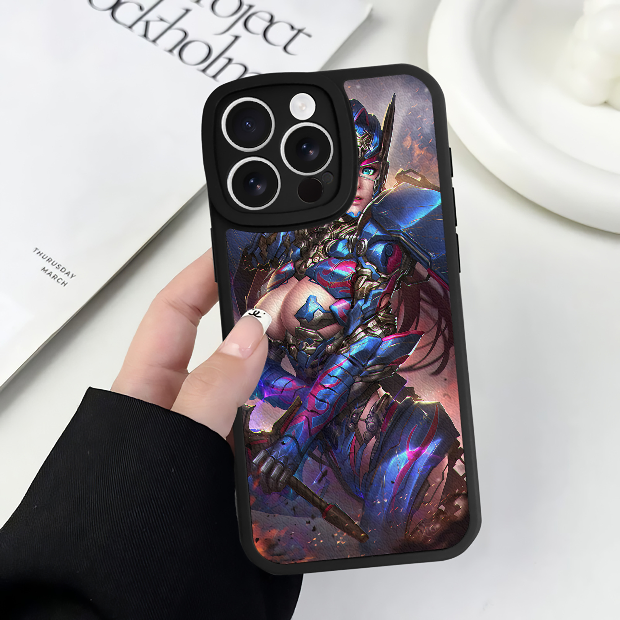 （画像用） Transformers トランスフォーマー 【iPhone 16シリーズ対応】シリコンスマホケース（レザー調） 材質：シリコン